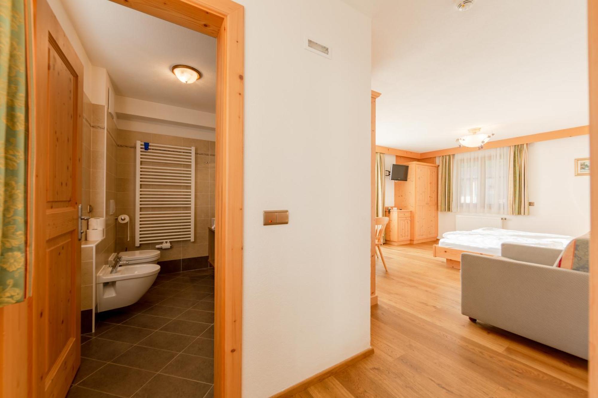 Residence Gruene Laterne - Lanterna Verde Sexten Kamer foto